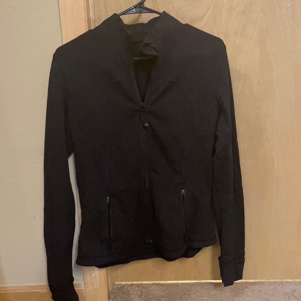 Lululemon black zip up. Size 8.